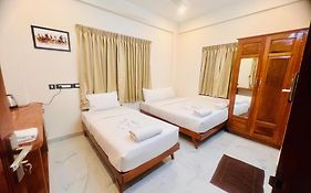 Vallimony Luxury Stays-Padmanabhaswamy Temple
